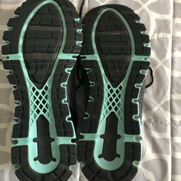 Asics - Picture 4 of 5